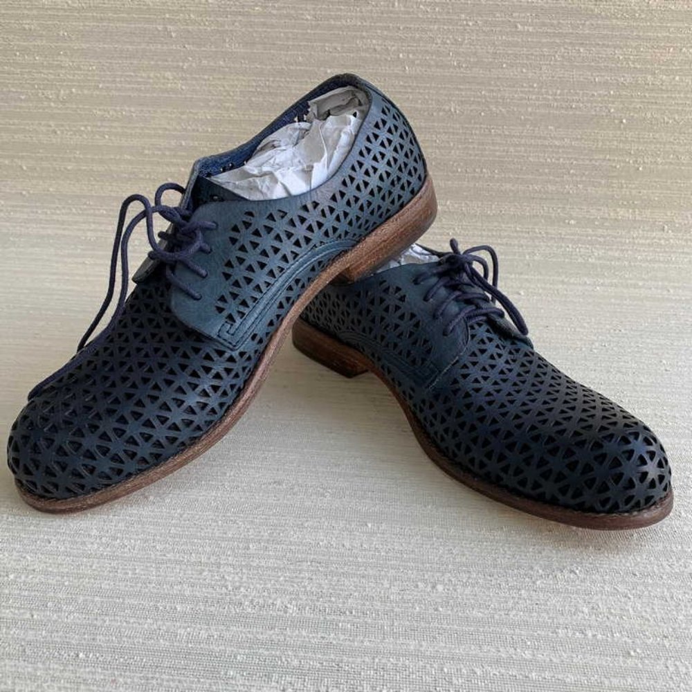 Patricia Nash Sofia Blue Lace-Up Oxford Flats
